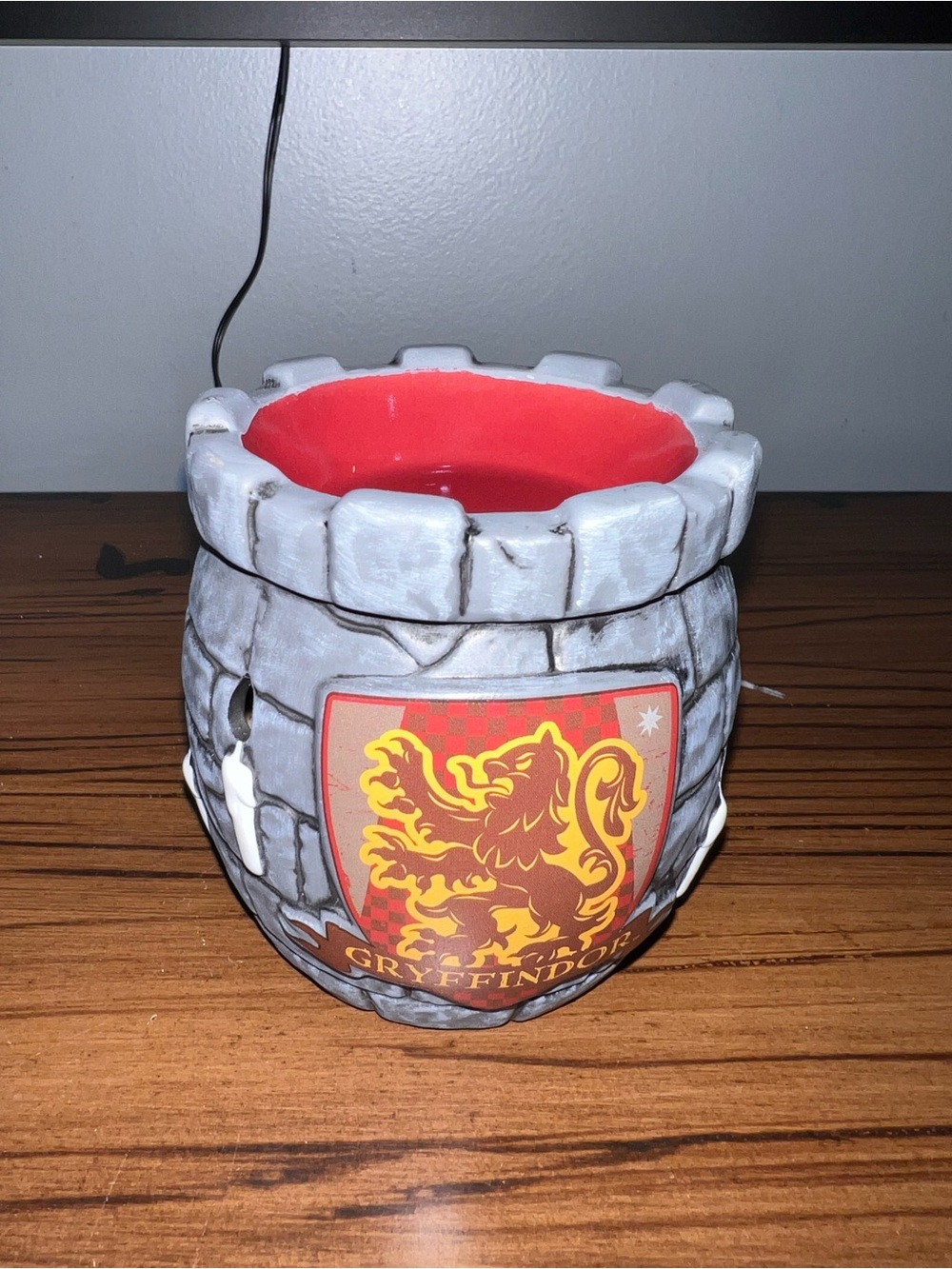 Scentsy Gryffindor mini warmer